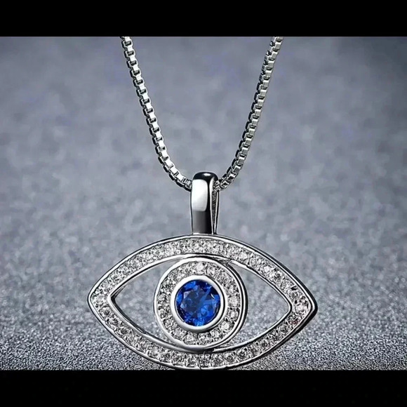 925 Sterling Silver Evil Eye Necklace 🧿 - Picture 4 of 7